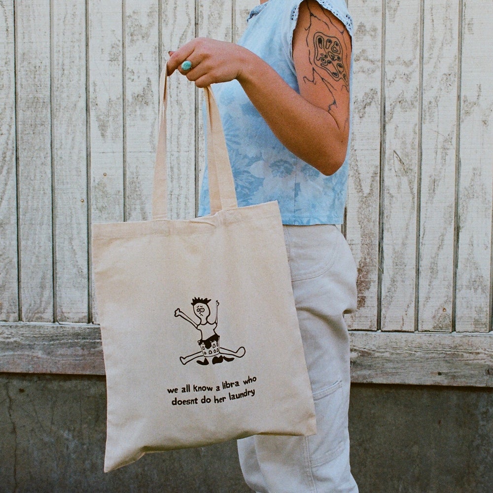LIBRA TOTE